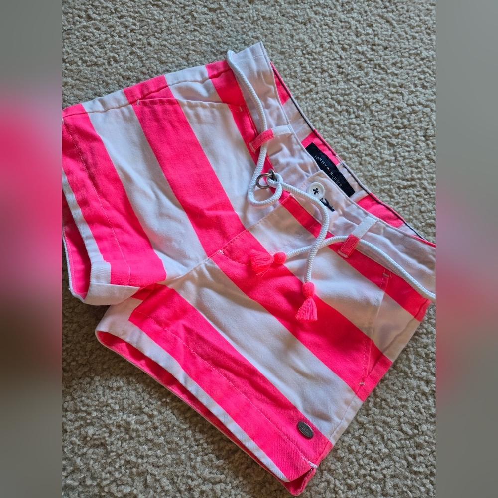 🌈Tommy Hilfiger GIRLS YOUTH 7 Pink and White Striped Women Shorts